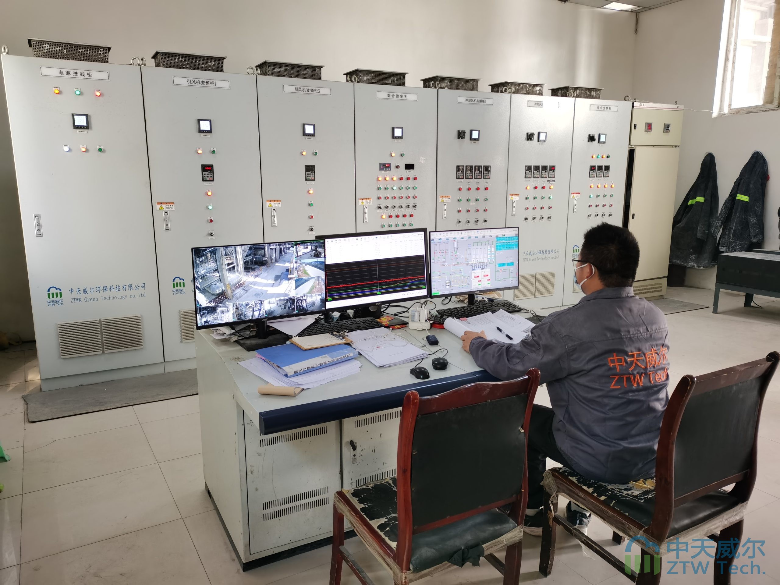 Flue Gas Treatment Project for Sichuan XX Glass Company's Oxygen-Fuel Glass Furnaces (Lines 1, 2 & 4),Ceramic fiber filter tube, ceramic catalytic filter tube, glass kiln, integrated denitrification, desulfurization, flue removal, dust removal, ammonia removal, flue gas treatment.
