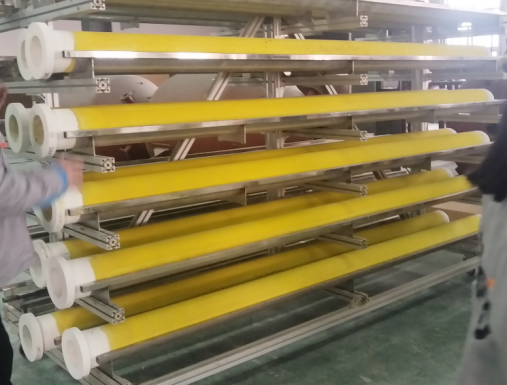 Deep-immersion-of-ceramic-catalytic-filter-tube